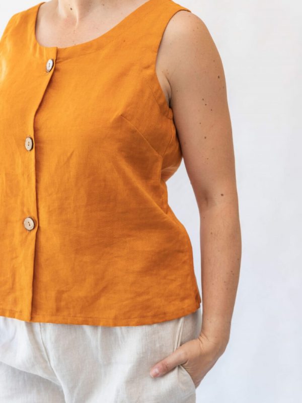 Rusty Linen Button Up Vest (Lulubare). Sizes S to L. R550
